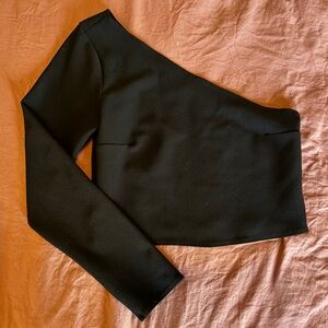 Abercrombie one shoulder crop top. Great condition, goes with everything!